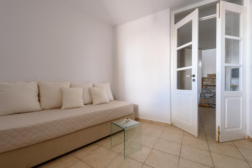 Red Cliff Villa 2Bedroom Villa With Caldera View And Plunge Pool Akrotírion Extérieur photo