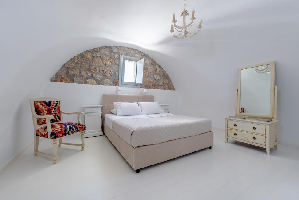 Red Cliff Villa 2Bedroom Villa With Caldera View And Plunge Pool Akrotírion Extérieur photo